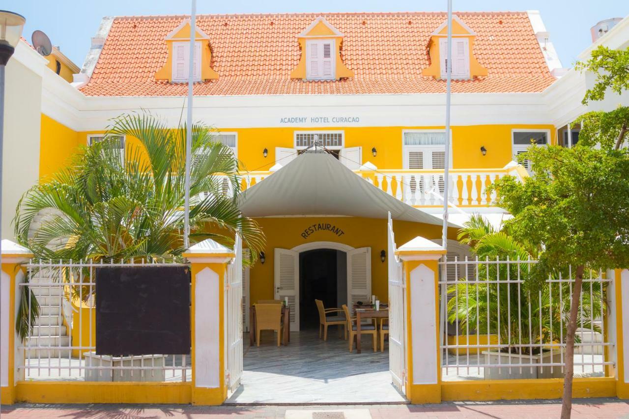 Academy Hotel Curacao 빌렘스타트 외부 사진